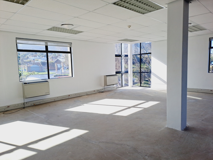 To Let commercial Property for Rent in Plattekloof Western Cape